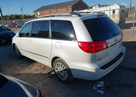2008 Toyota Sienna Limited z USA, uszkodzony, nr VIN 5TDZK22C98S217513